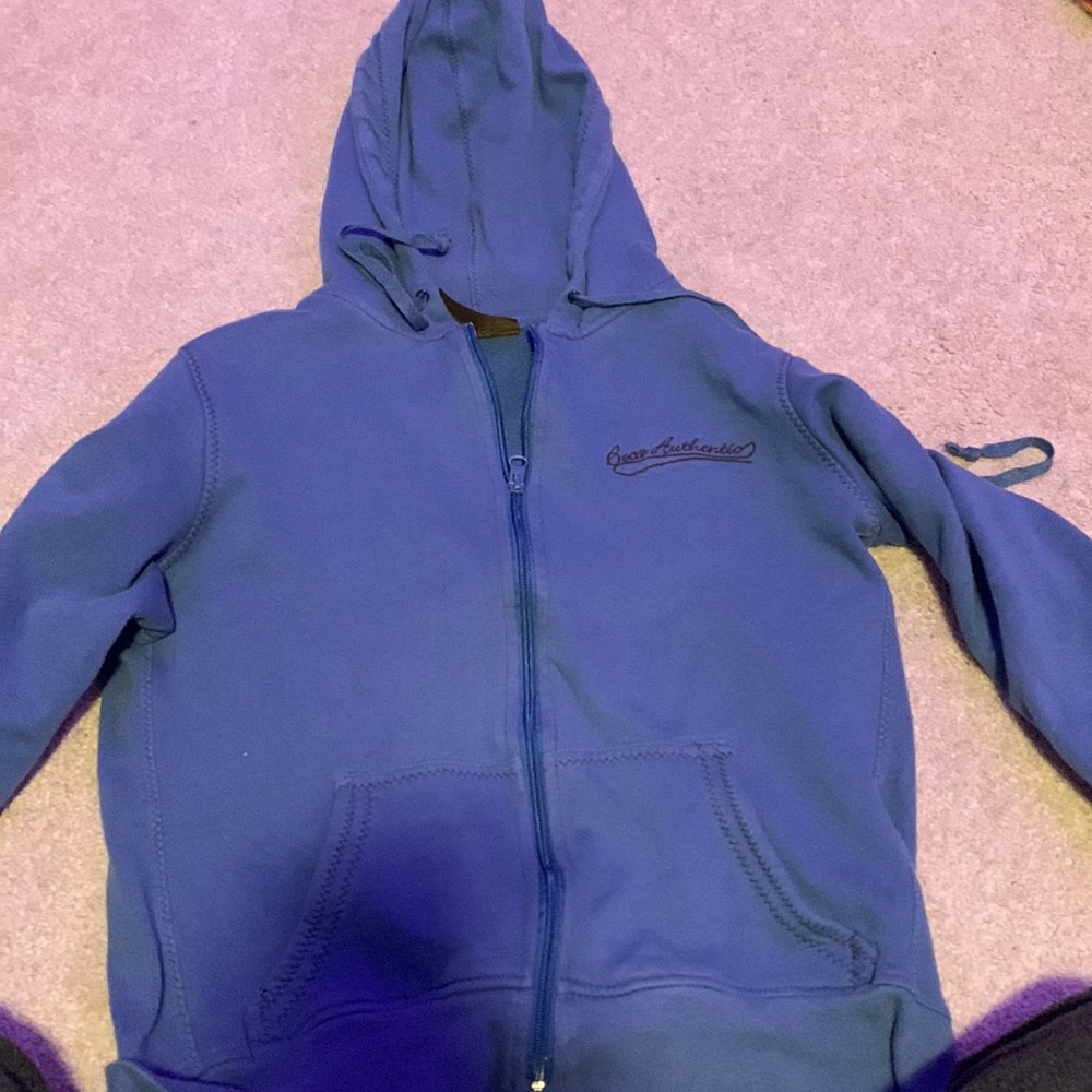 zip up hoodie